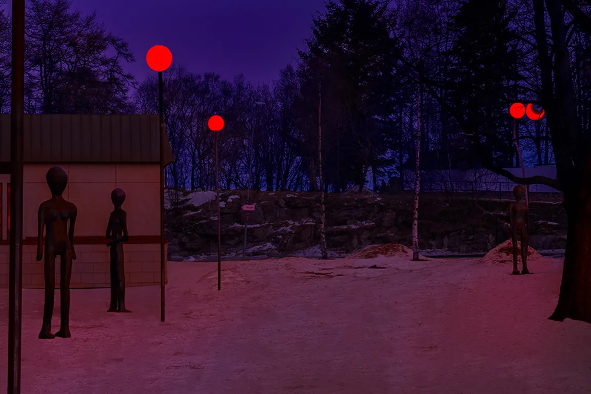 Statuer og røde kuppellys i en park