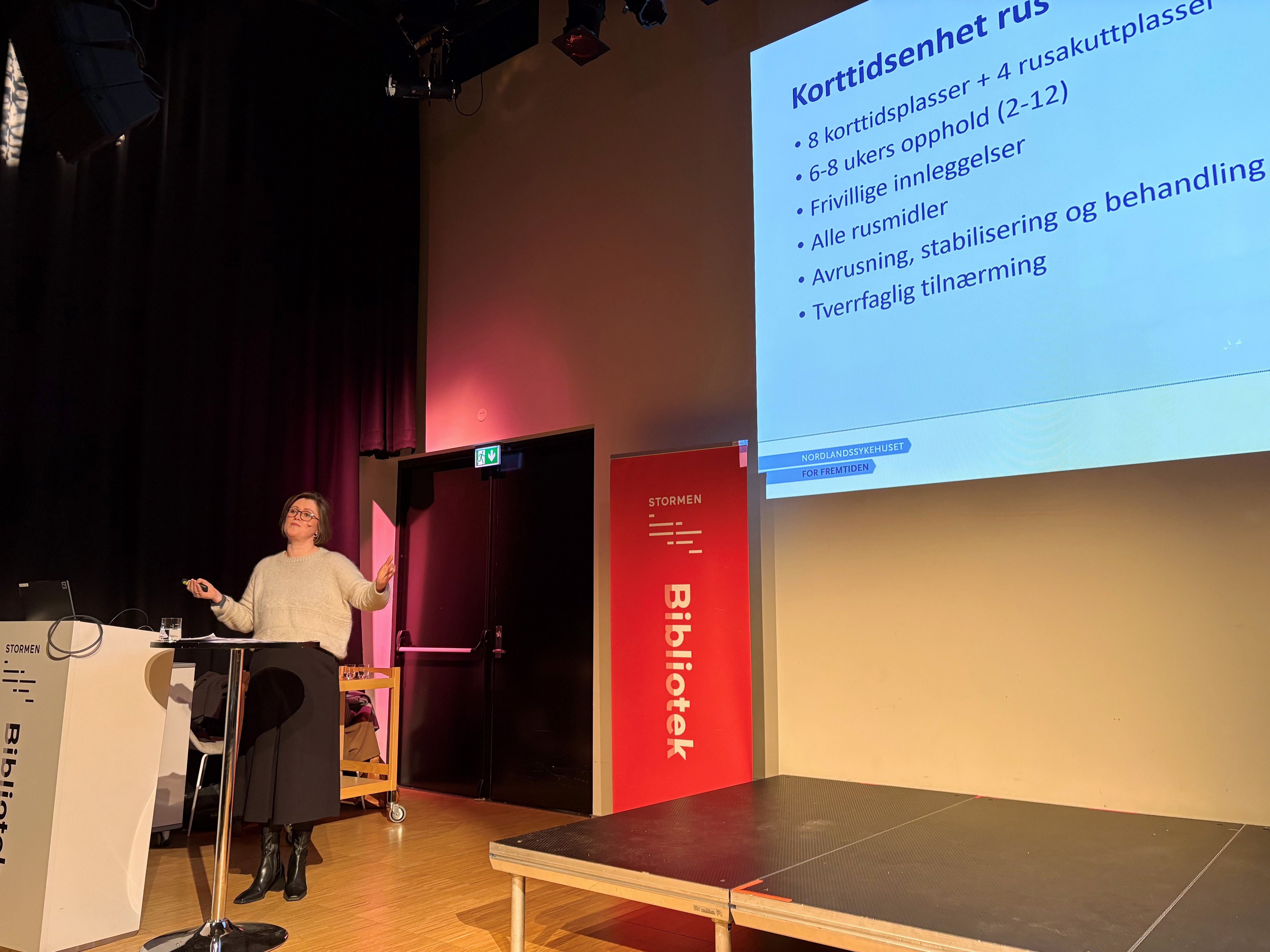 En person som holder en presentasjon