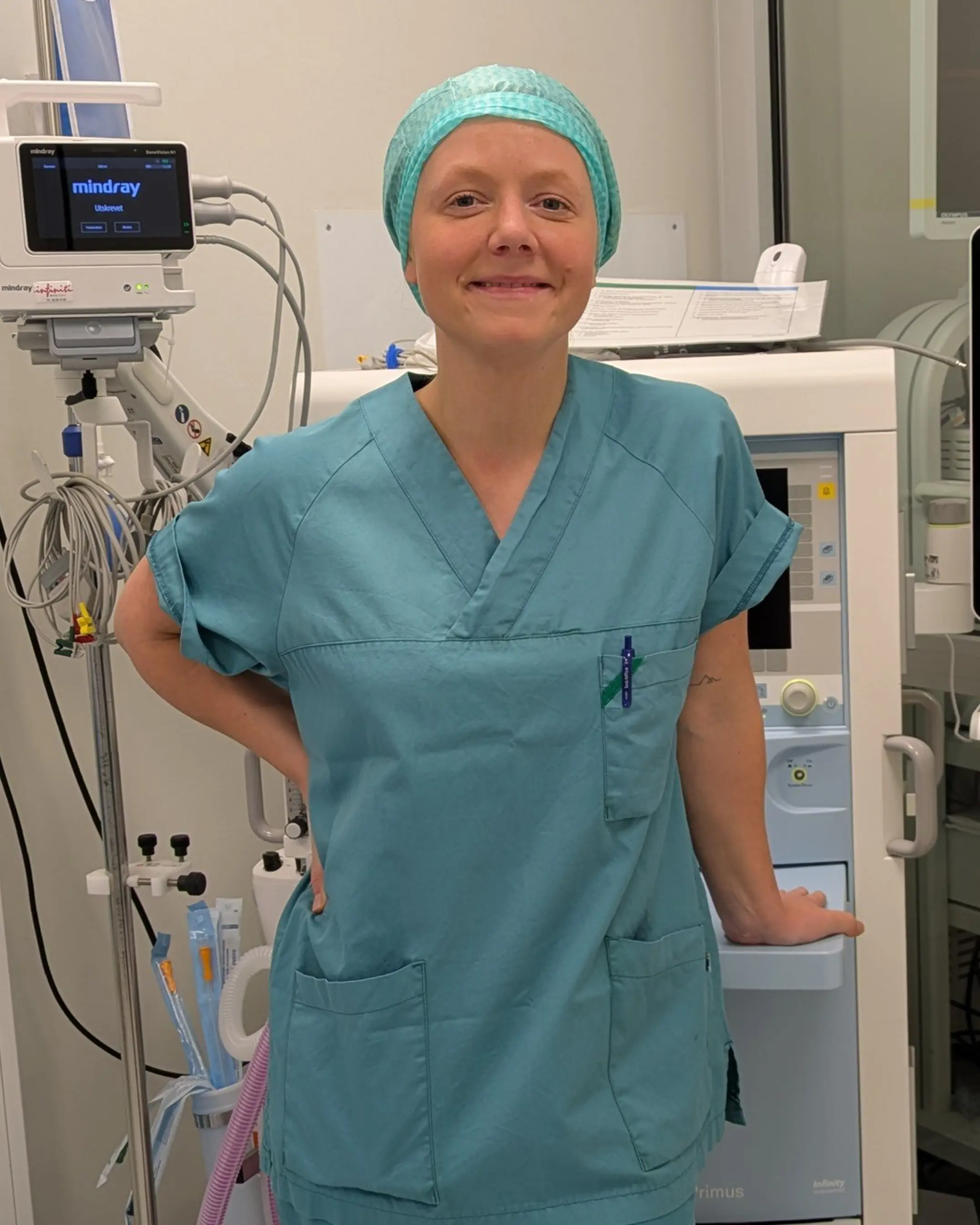 En person i medisinsk uniform
