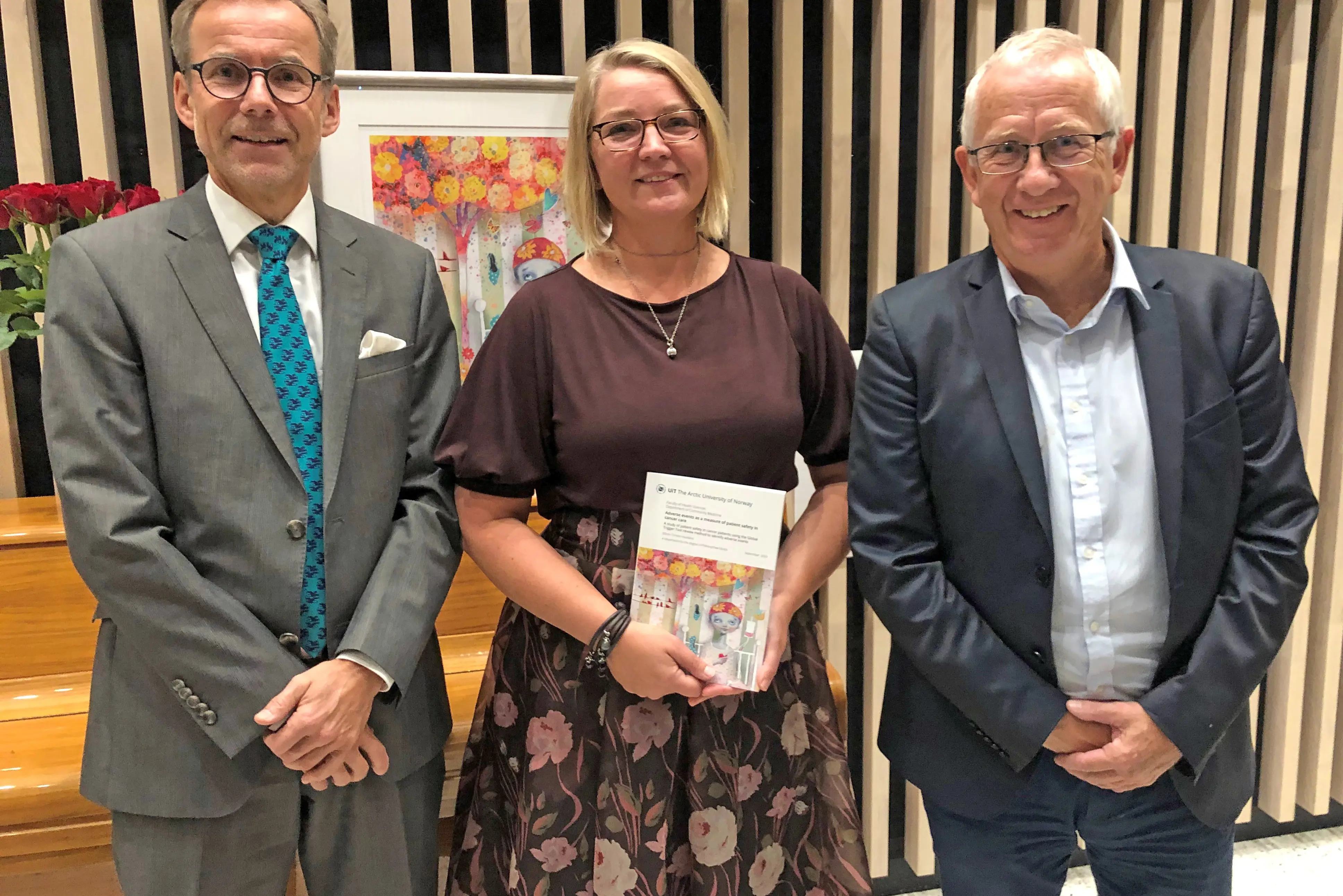 Fra venstre: Disputasleder professor Knut Tore Lappegård, disputanten Ellinor Christin Haukland og hovedveileder professor Barth