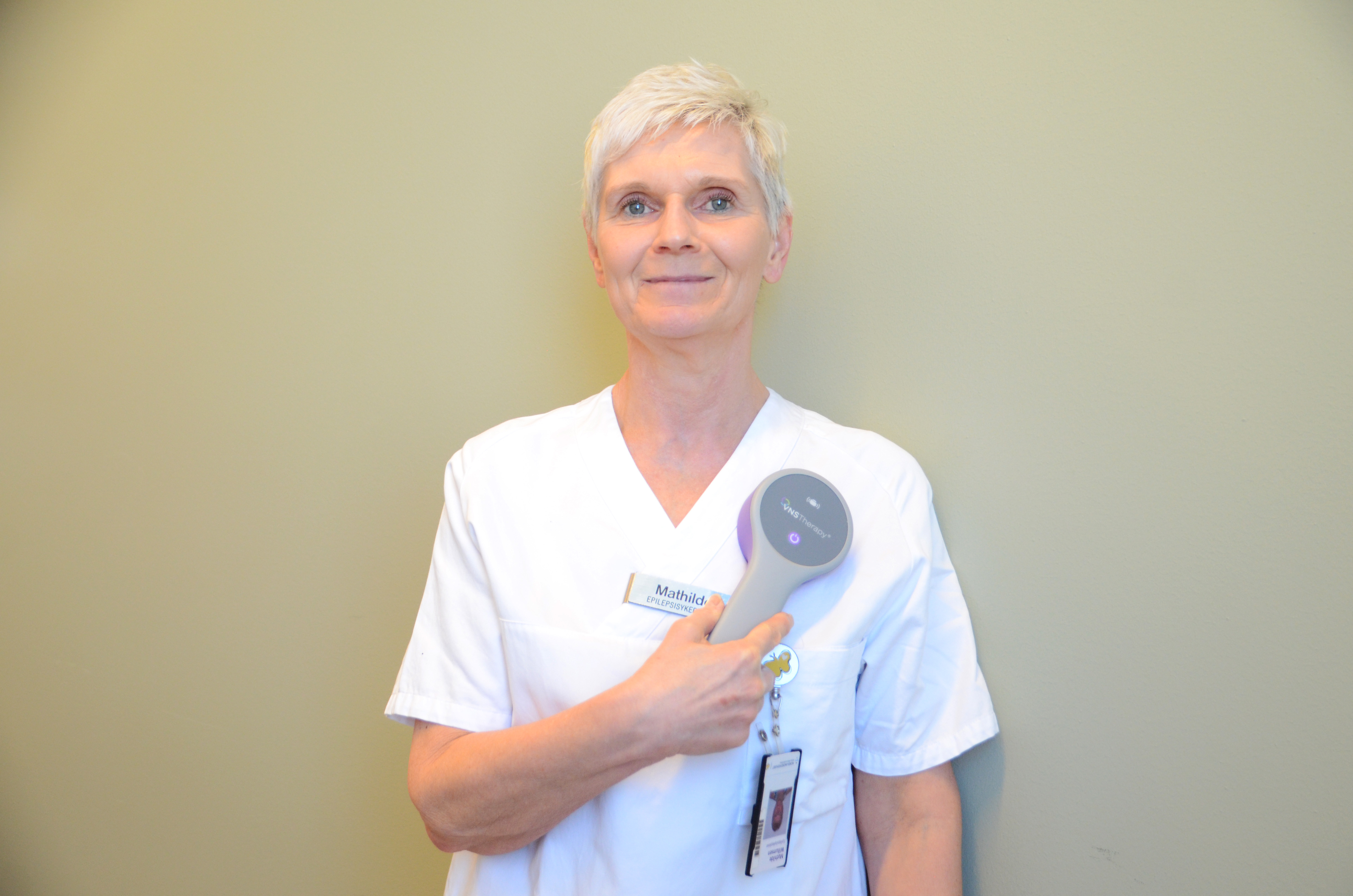 Sykepleier med utstyr