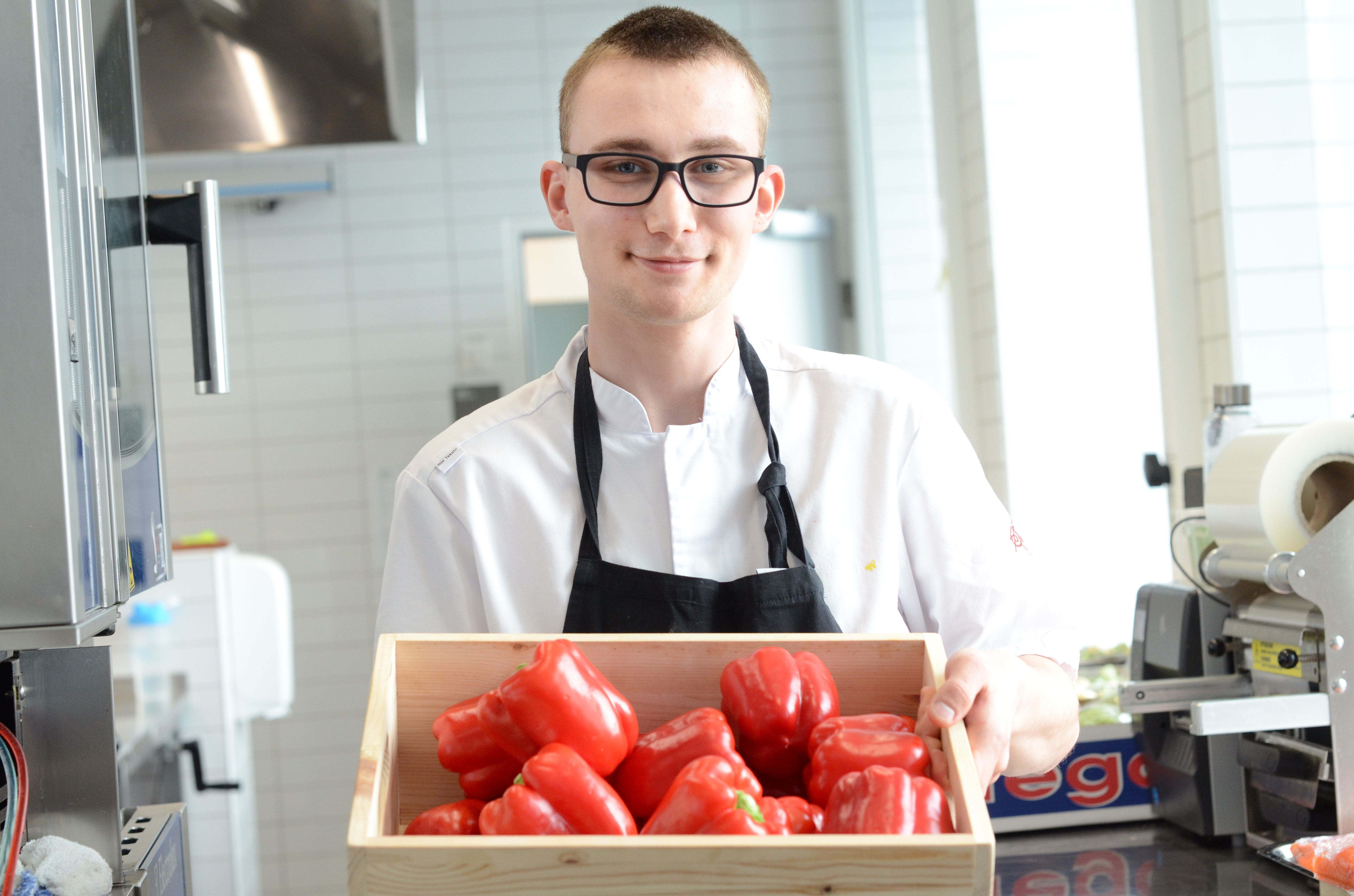 Simen Haukenes holder paprika