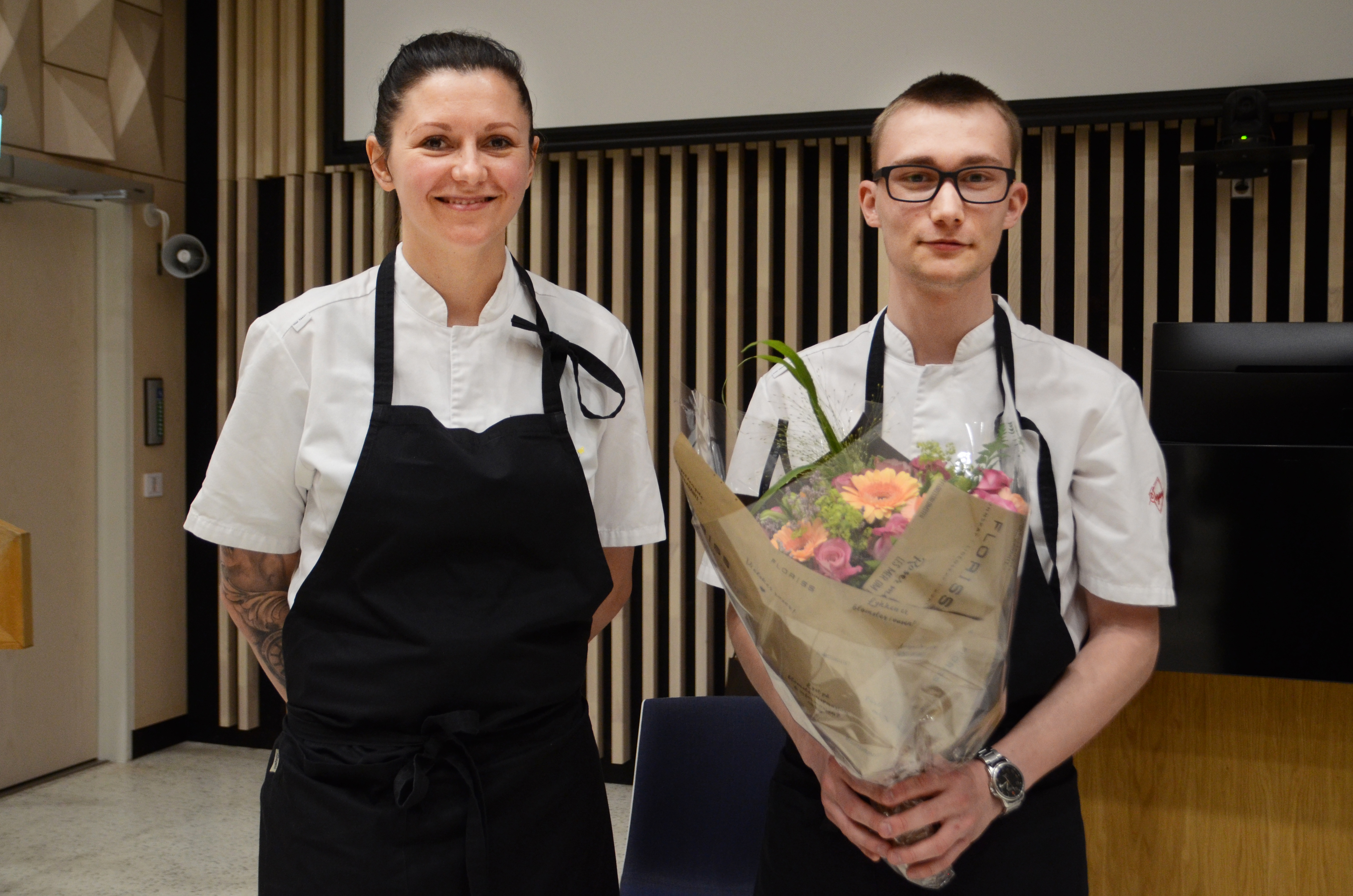 Leder Margarita Basista i Panorama kafé og Simen Haukenes etter markeringen.